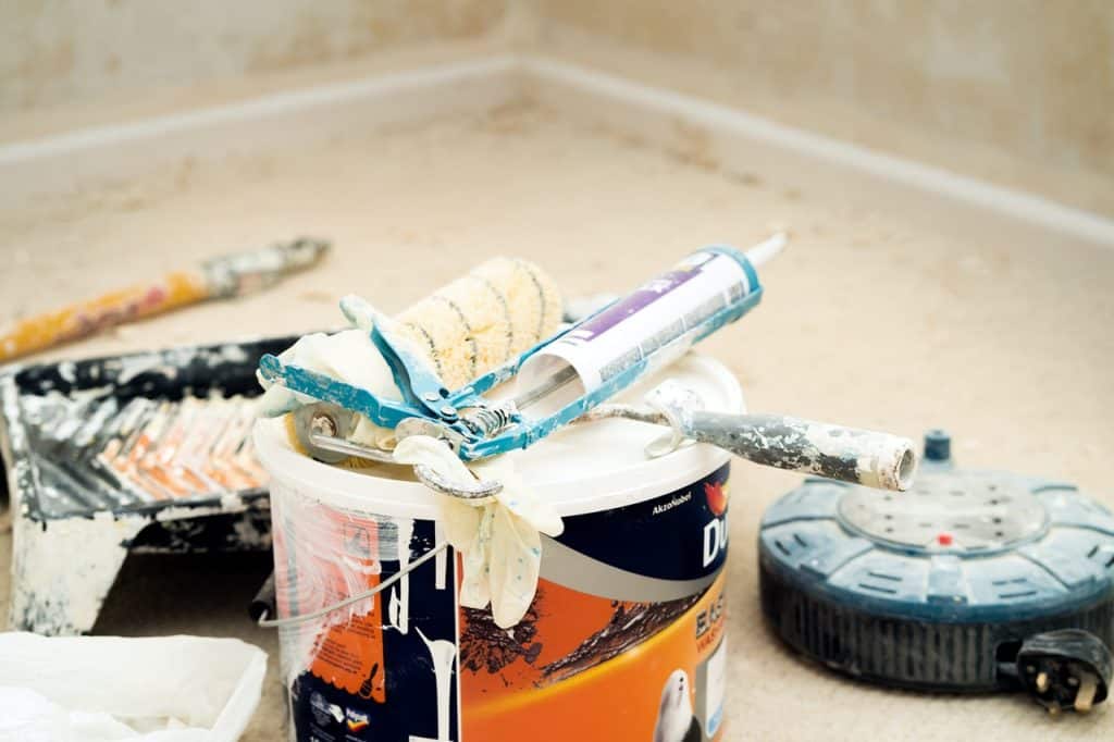 how to remove silicone caulk from drywall